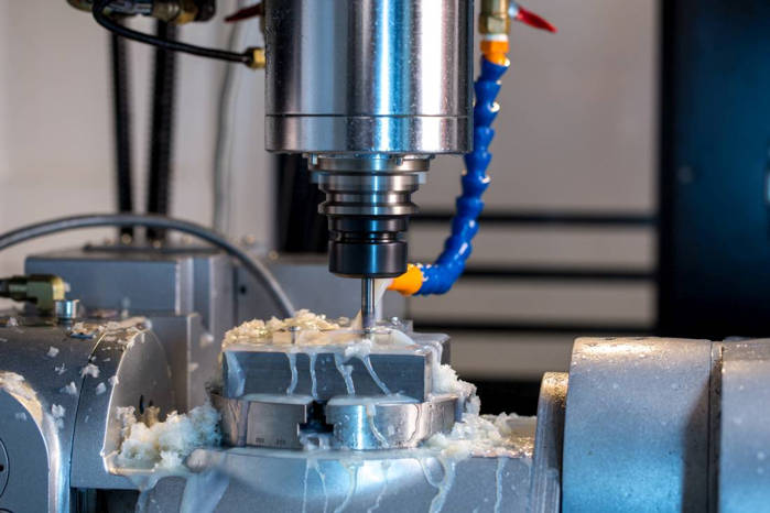 Maszyny cnc są łatwe w obsłudze i skracają czas produkcji